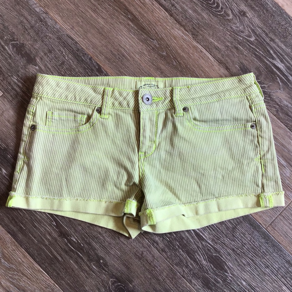Aéropostale | Lime pinstripe low rise shorts, EUC